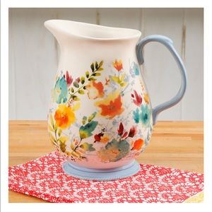 Pioneer woman pitcher